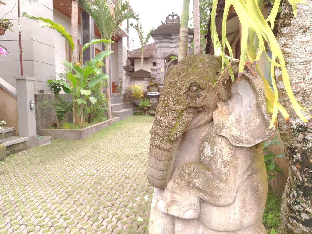 Mekenyem House Ubud エクステリア 写真