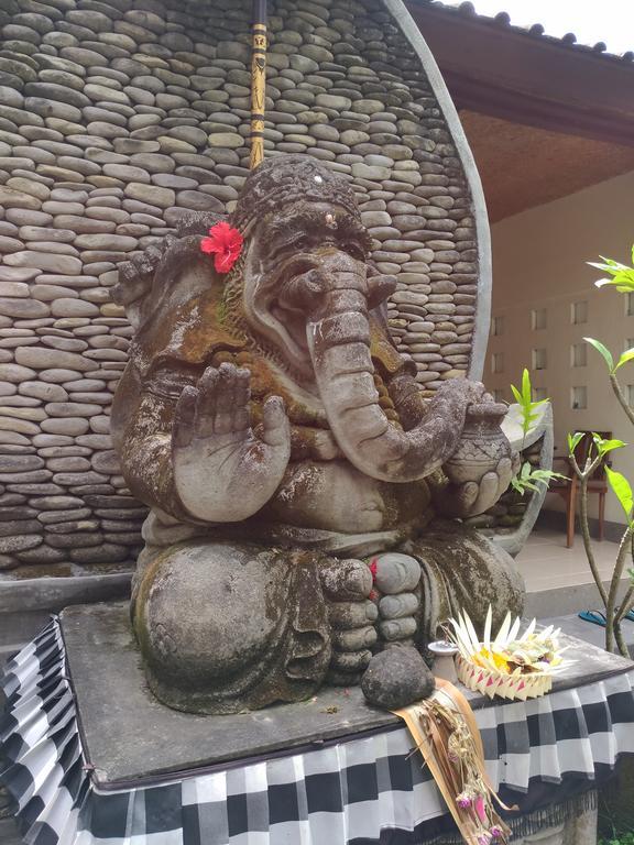Mekenyem House Ubud エクステリア 写真