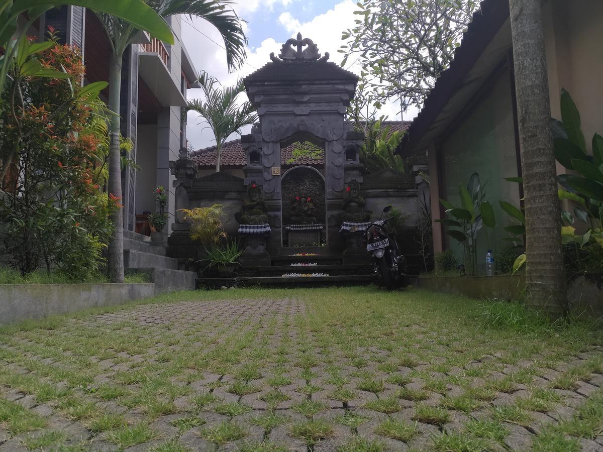Mekenyem House Ubud エクステリア 写真