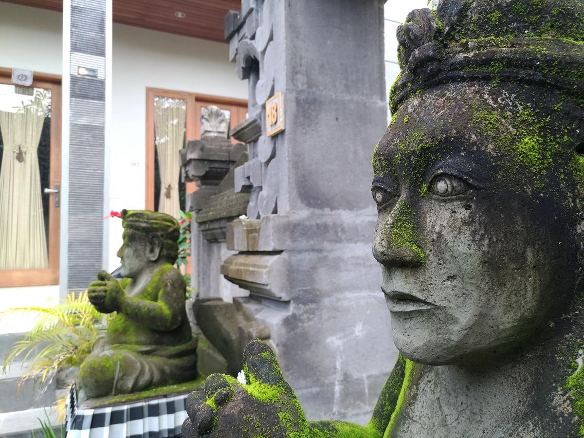 Mekenyem House Ubud エクステリア 写真